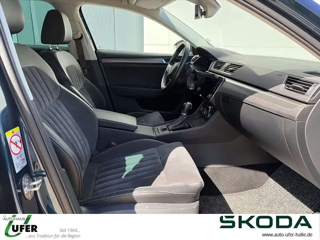 Skoda Superb - Thumbnail 2