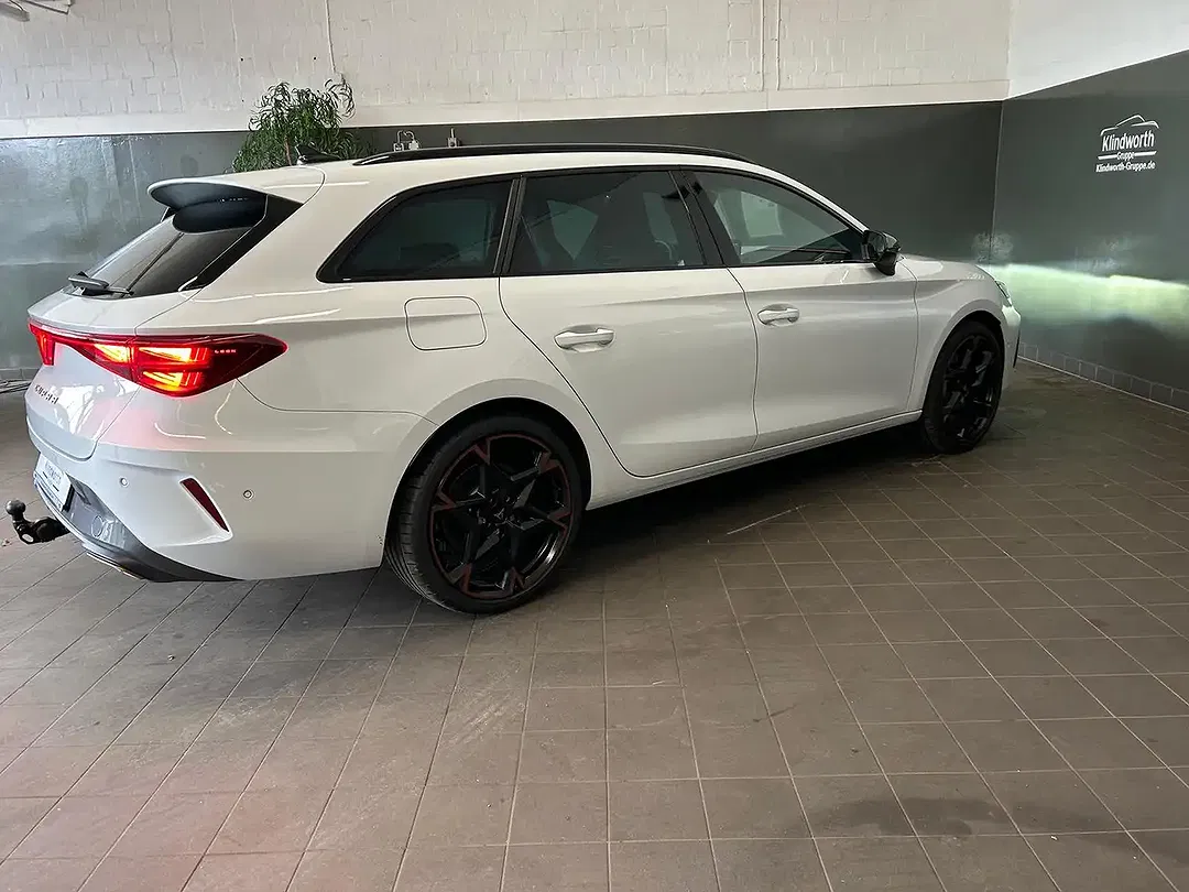 CUPRA Leon - Thumbnail 6