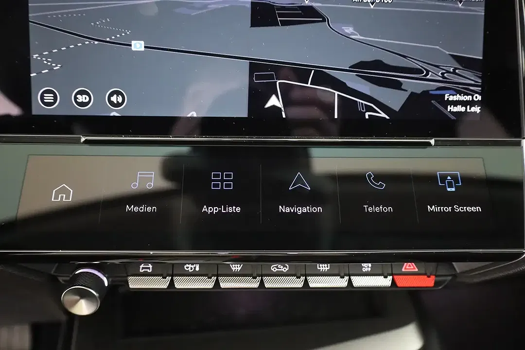 Peugeot 308 - Thumbnail 11