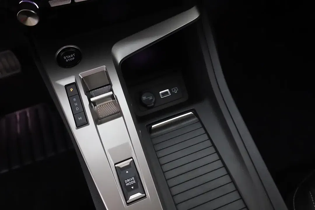 Peugeot 308 - Thumbnail 12