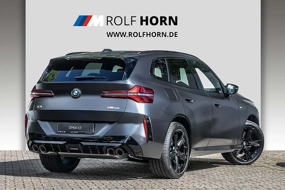 BMW X3 - Thumbnail 1