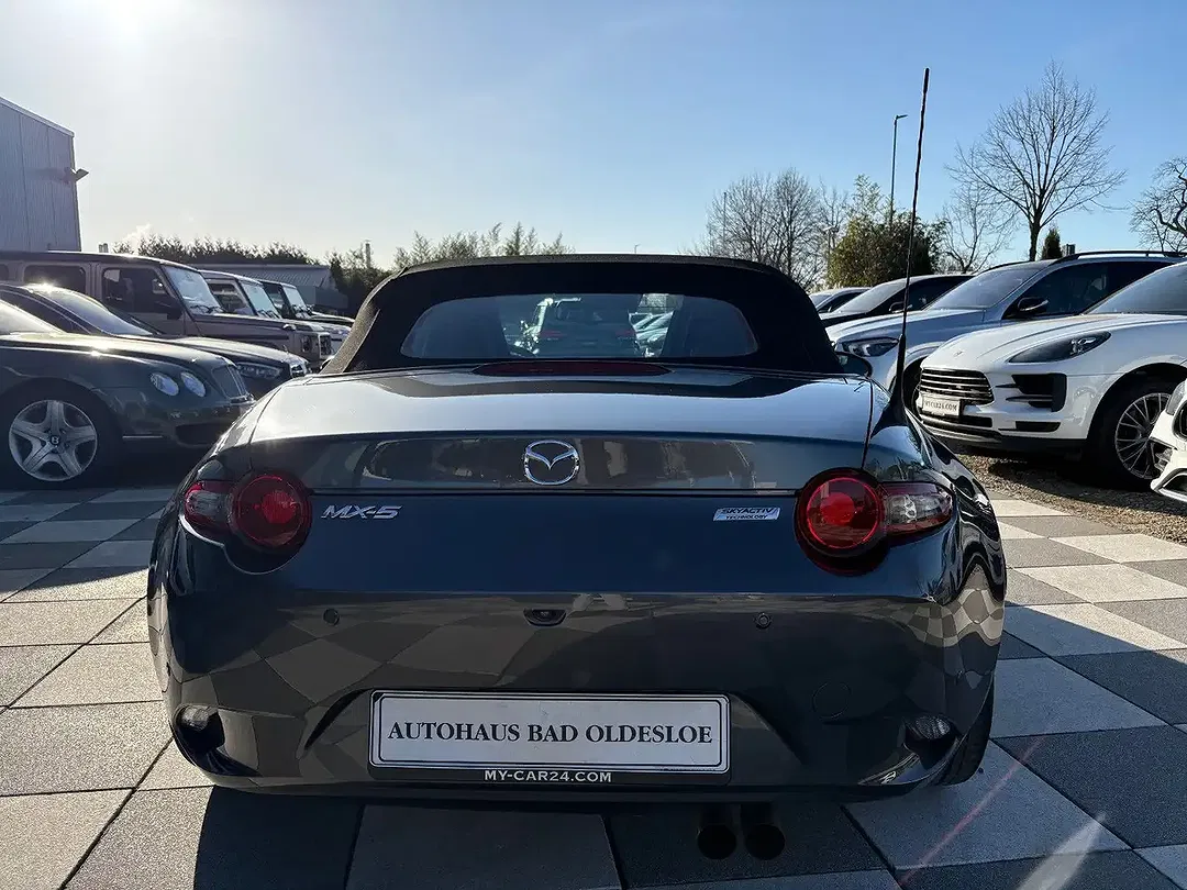 Mazda MX-5 - Thumbnail 11