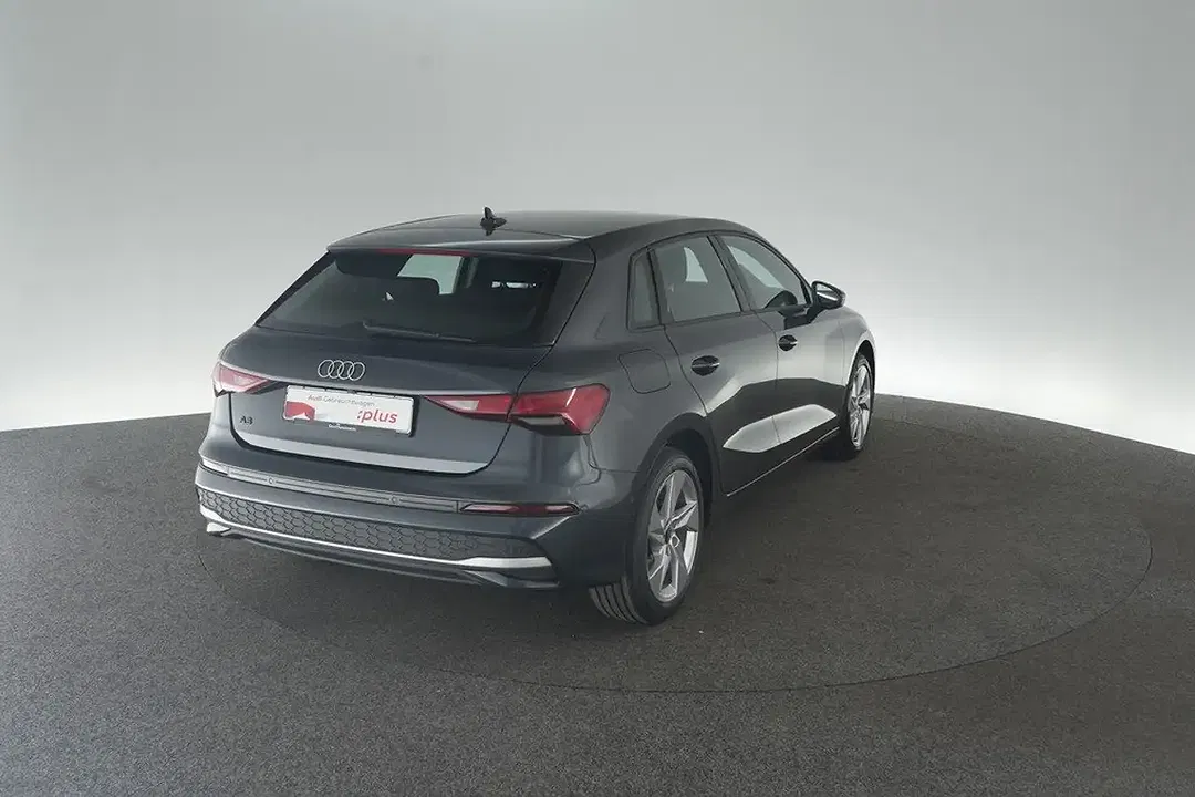 Audi A3 - Thumbnail 2