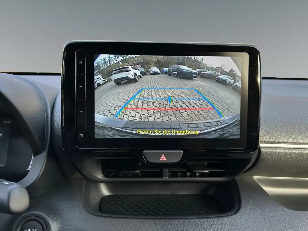 Toyota Yaris - Thumbnail 14