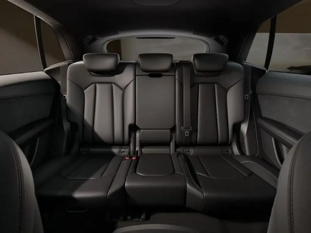 Audi Q8 - Thumbnail 11