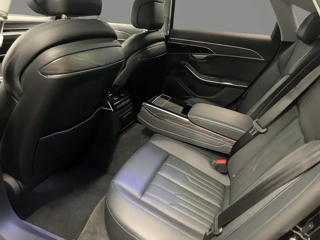 Audi A8 - Thumbnail 8
