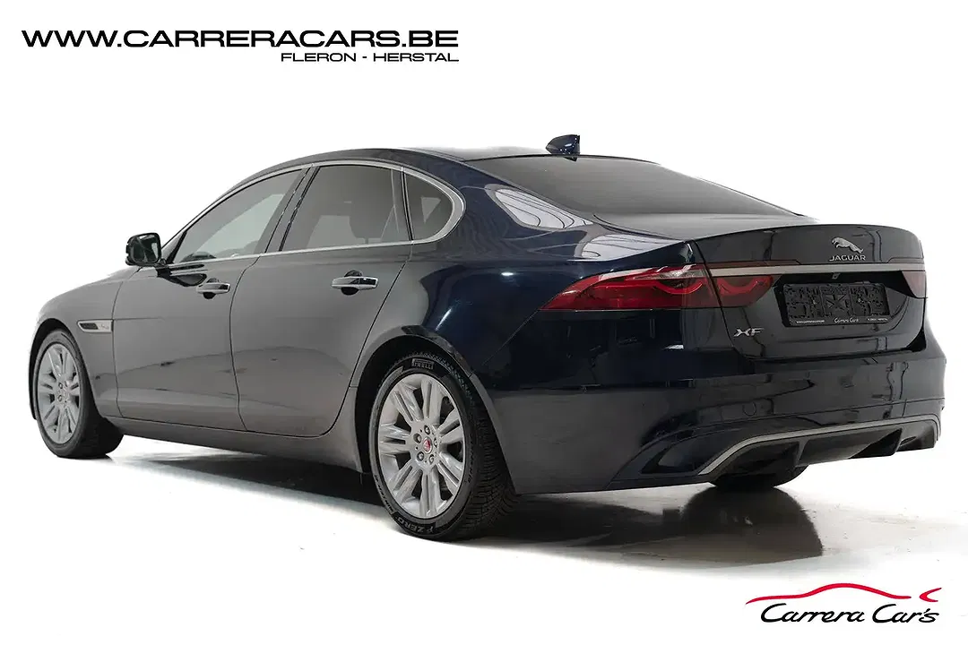 Jaguar XF - Thumbnail 4