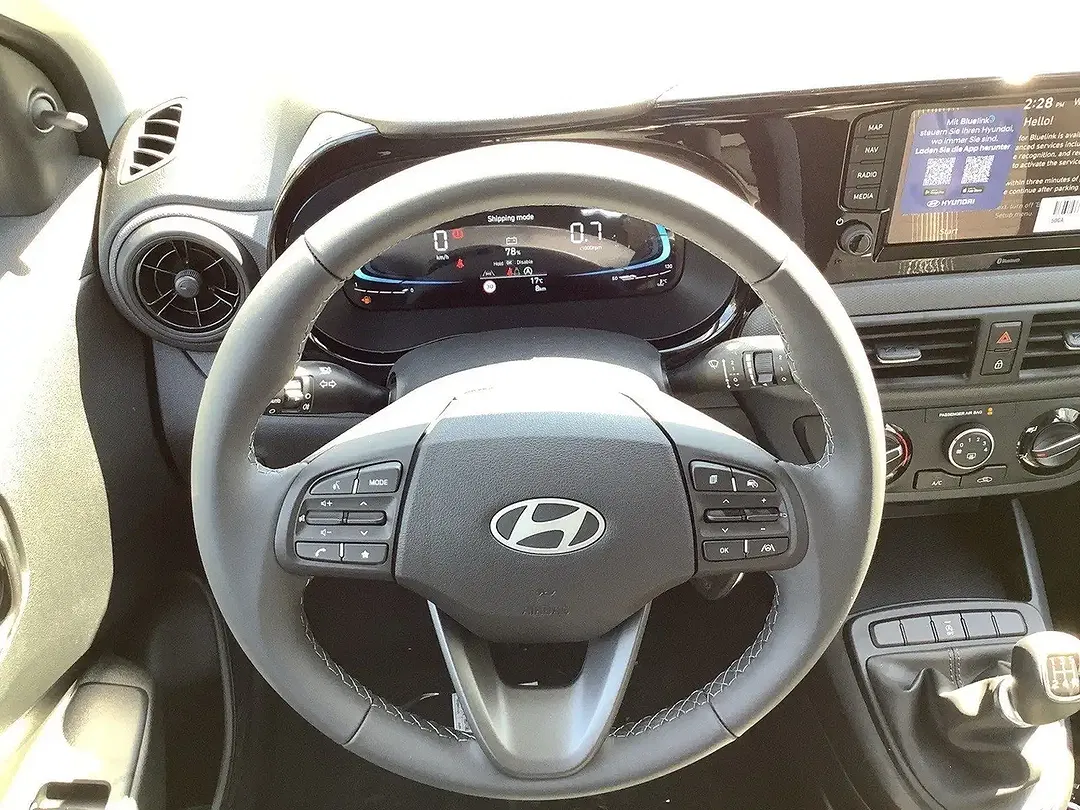 Hyundai i10 - Thumbnail 12