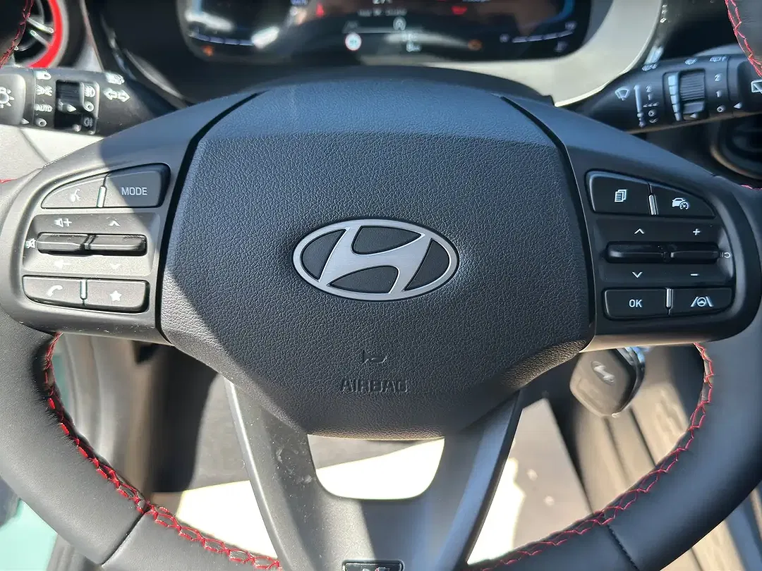 Hyundai i10 - Thumbnail 24