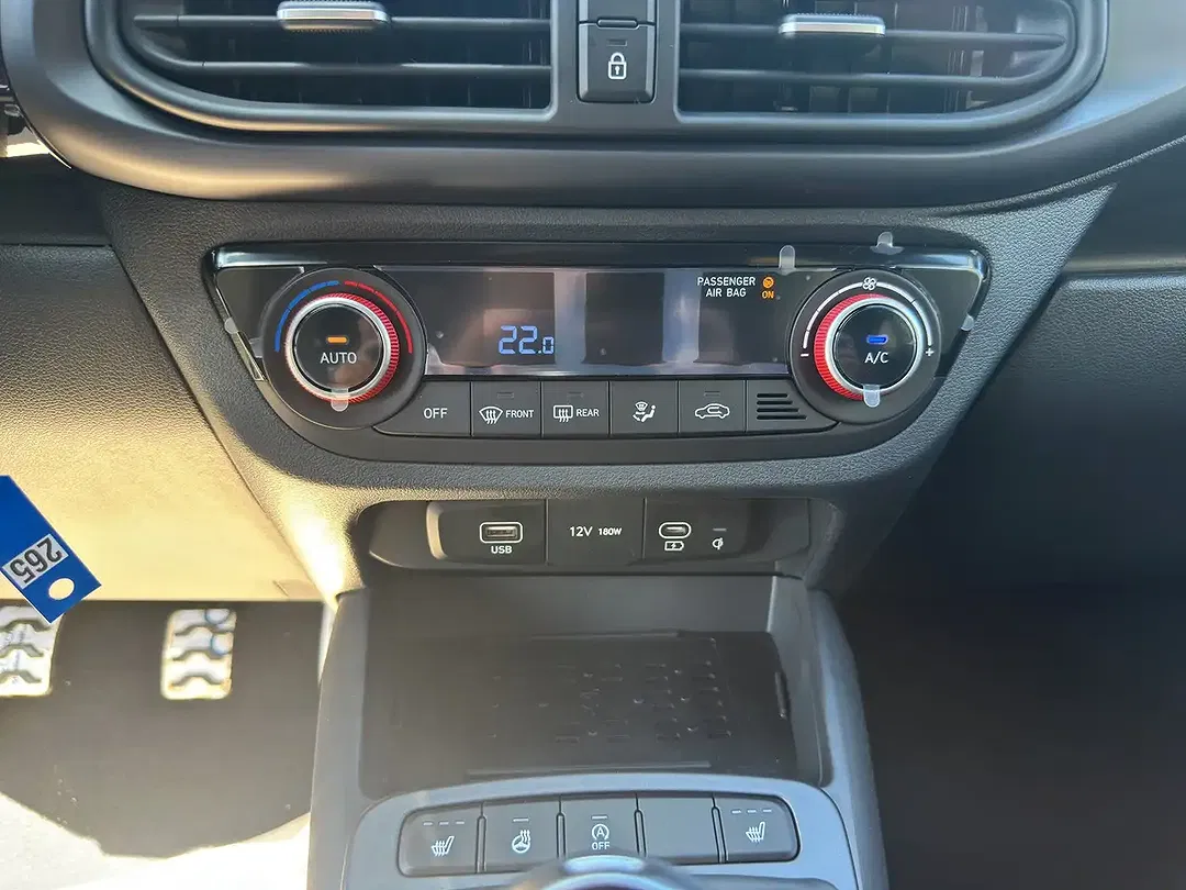 Hyundai i10 - Thumbnail 30
