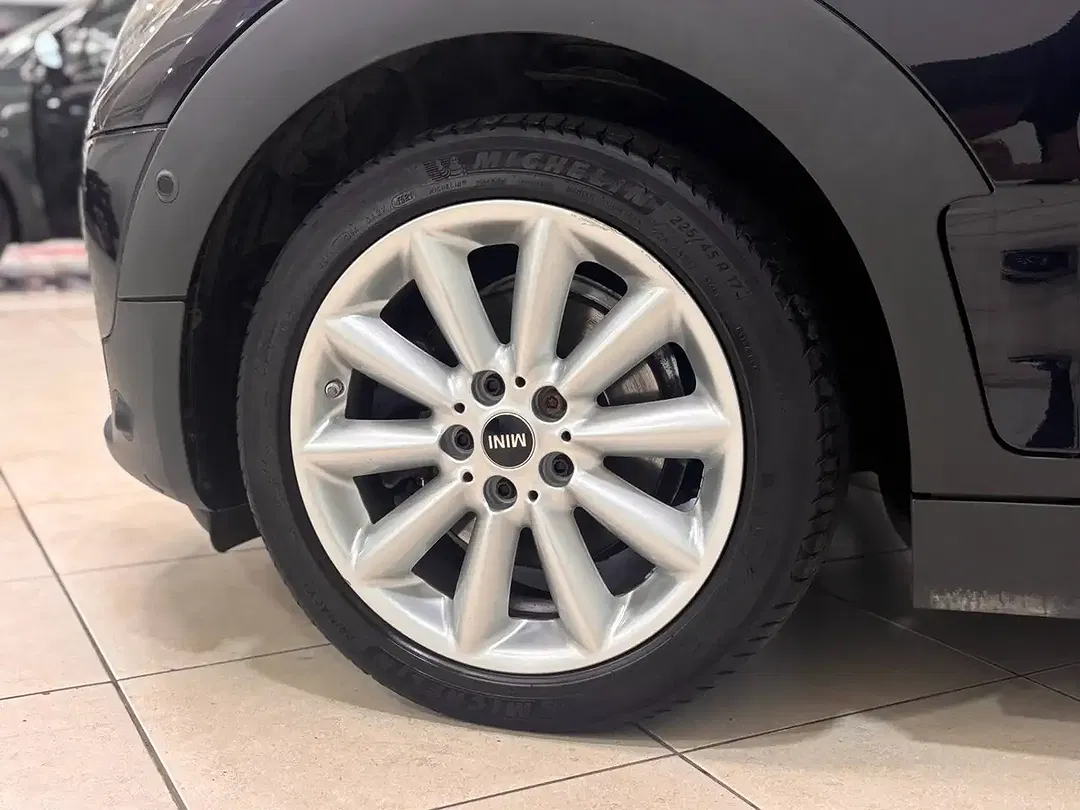 MINI Cooper Clubman - Thumbnail 9