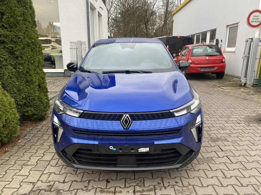 Renault Captur - Thumbnail 2
