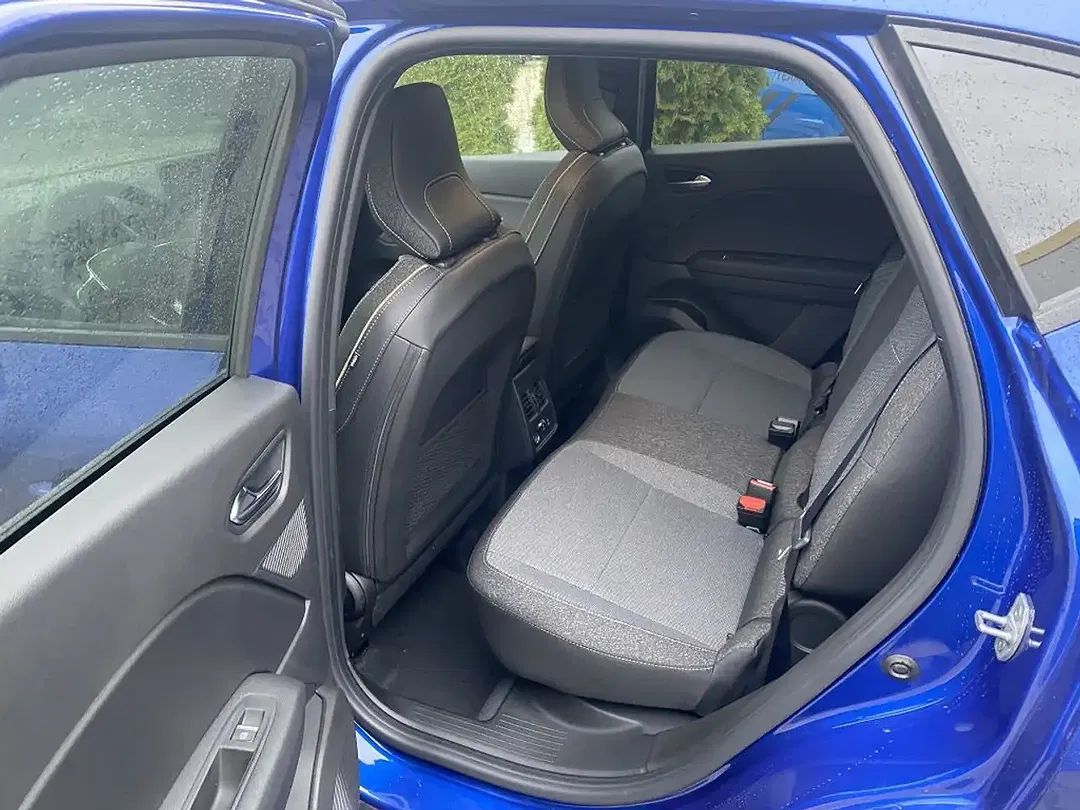 Renault Captur - Thumbnail 8
