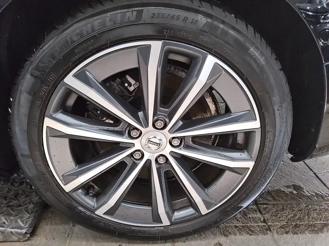 Volvo V60 - Thumbnail 10
