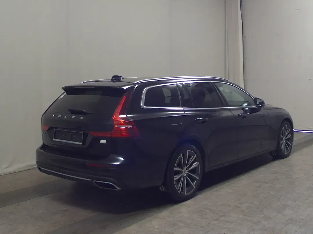 Volvo V60 - Thumbnail 3