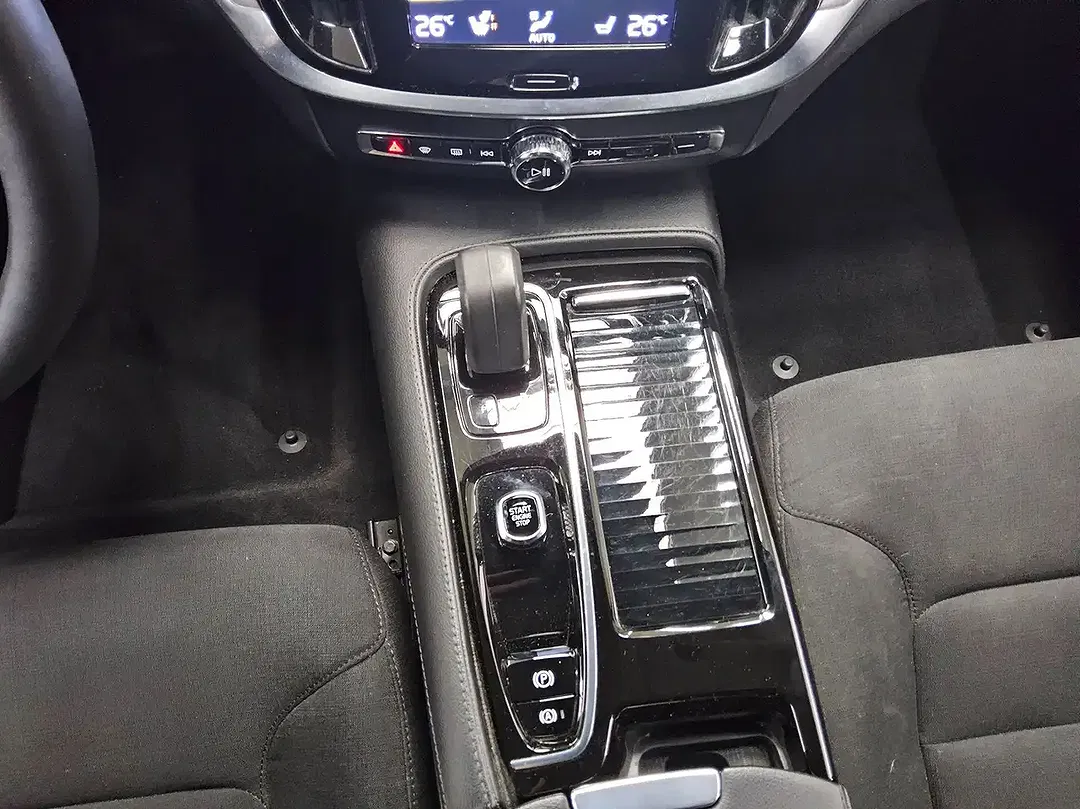 Volvo V60 - Thumbnail 5