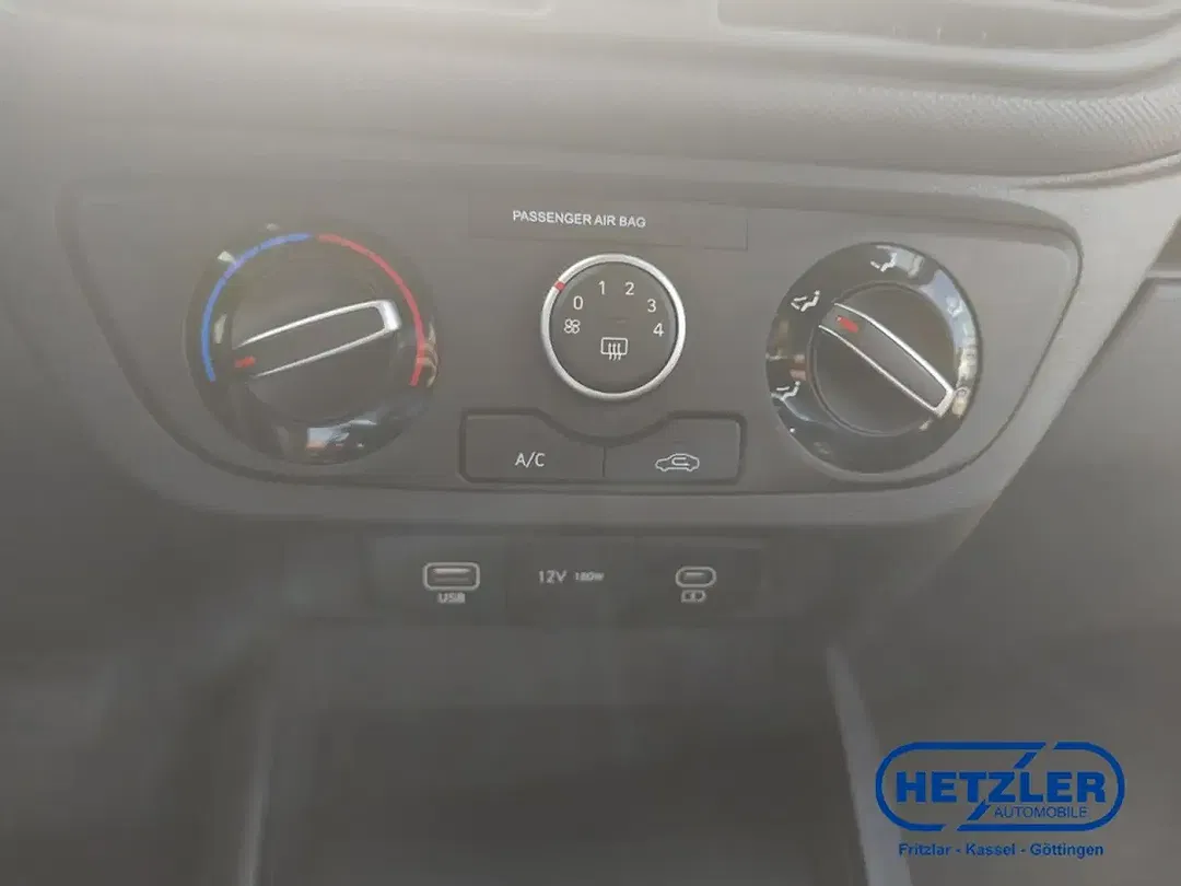 Hyundai i10 - Thumbnail 15