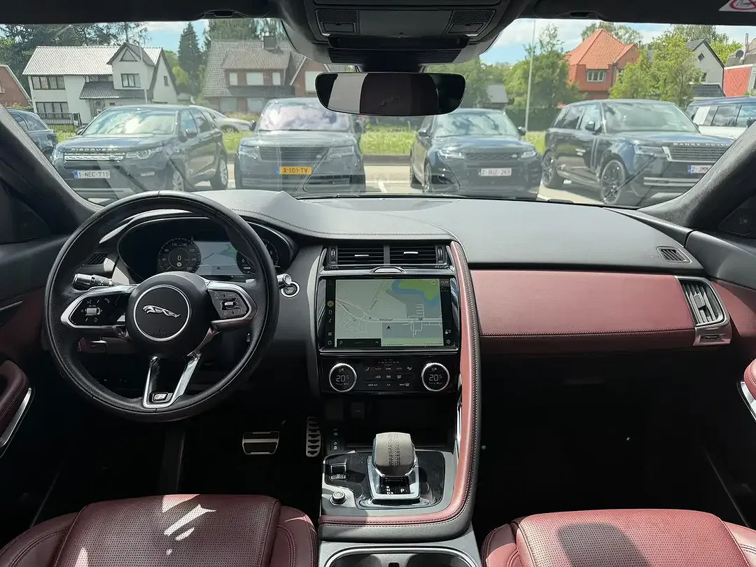 Jaguar E-Pace - Thumbnail 12