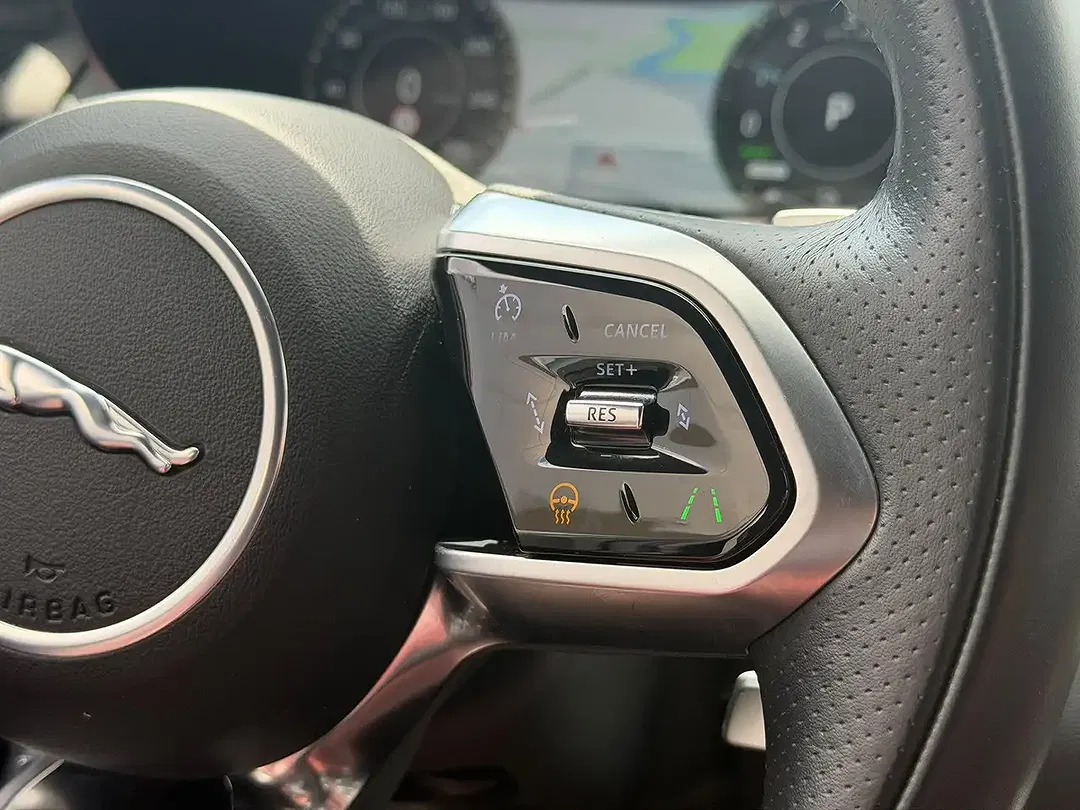 Jaguar E-Pace - Thumbnail 14