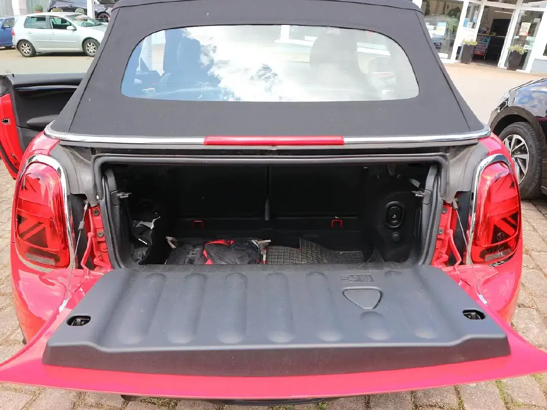 MINI One Cabrio - Thumbnail 10