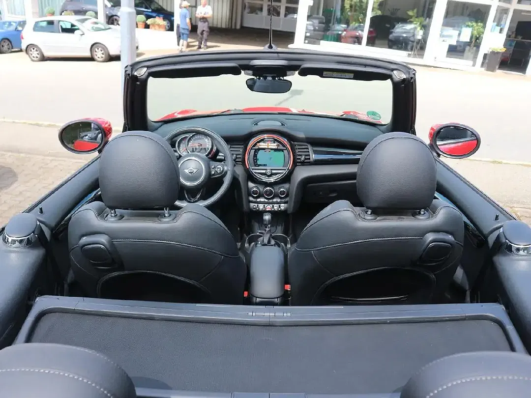 MINI One Cabrio - Thumbnail 13