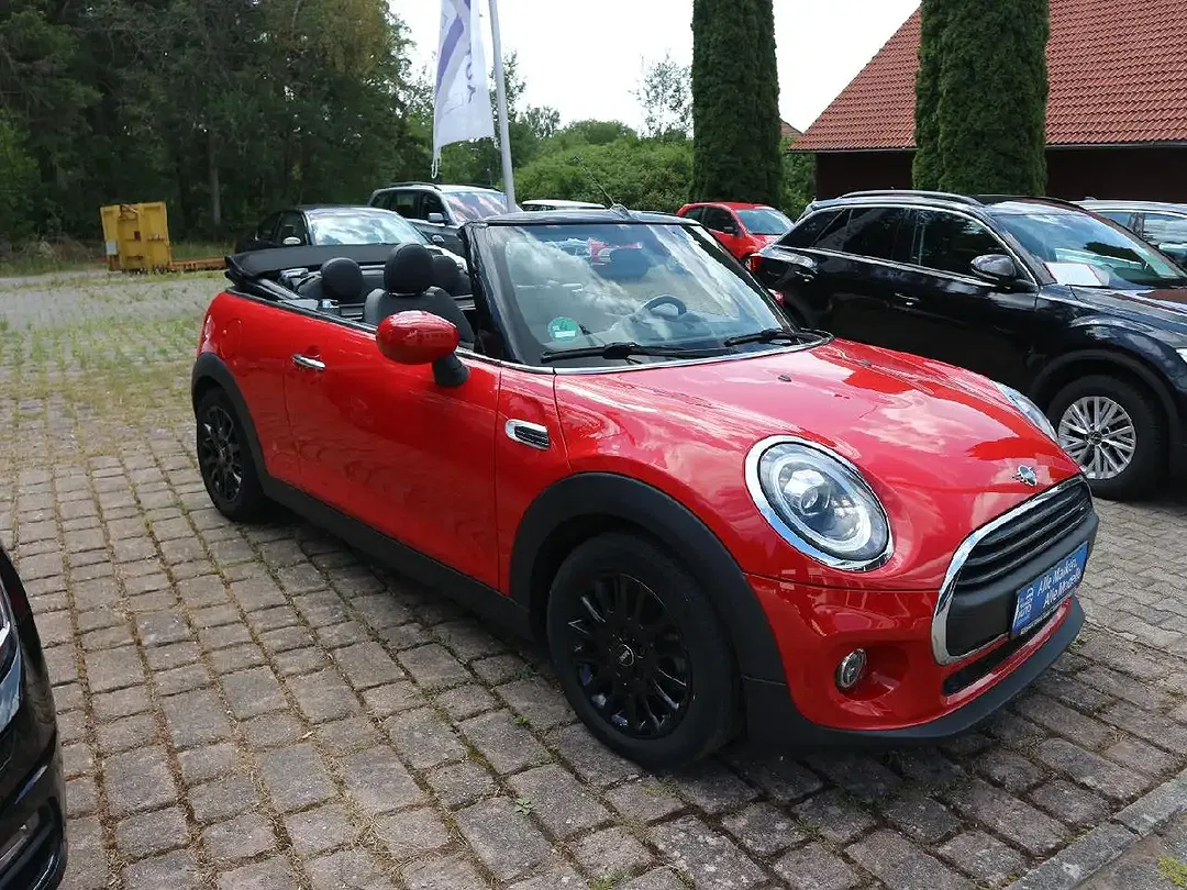 MINI One Cabrio - Thumbnail 2