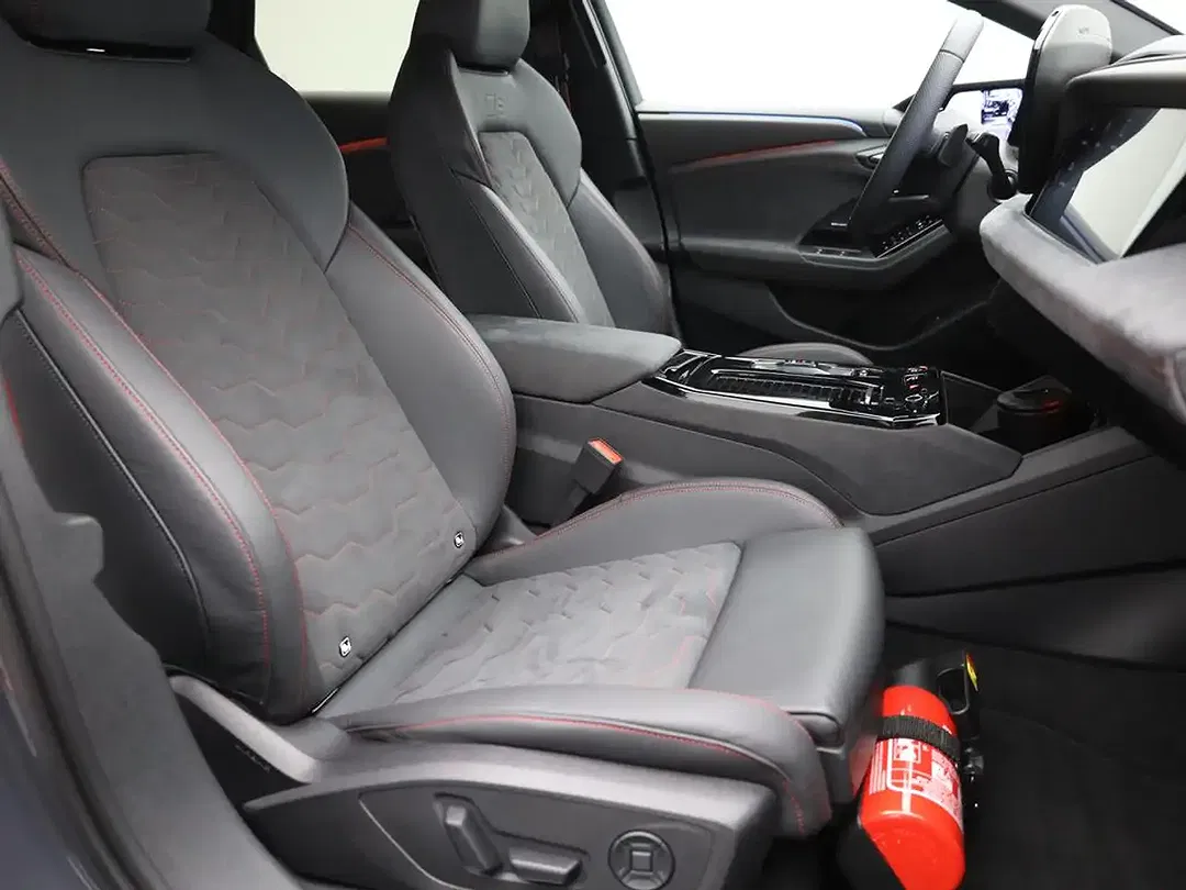 Audi S6 e-tron - Thumbnail 11