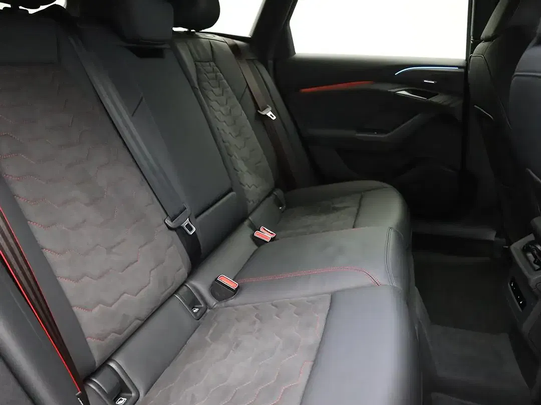 Audi S6 e-tron - Thumbnail 12