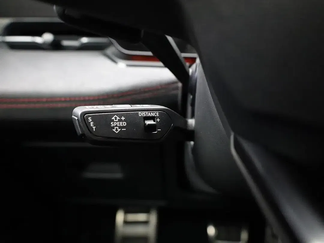 Audi S6 e-tron - Thumbnail 13