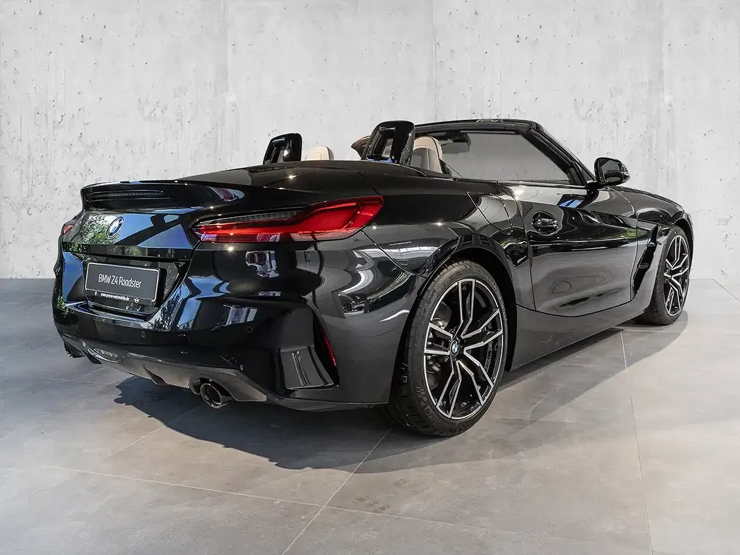 BMW Z4 - Thumbnail 2