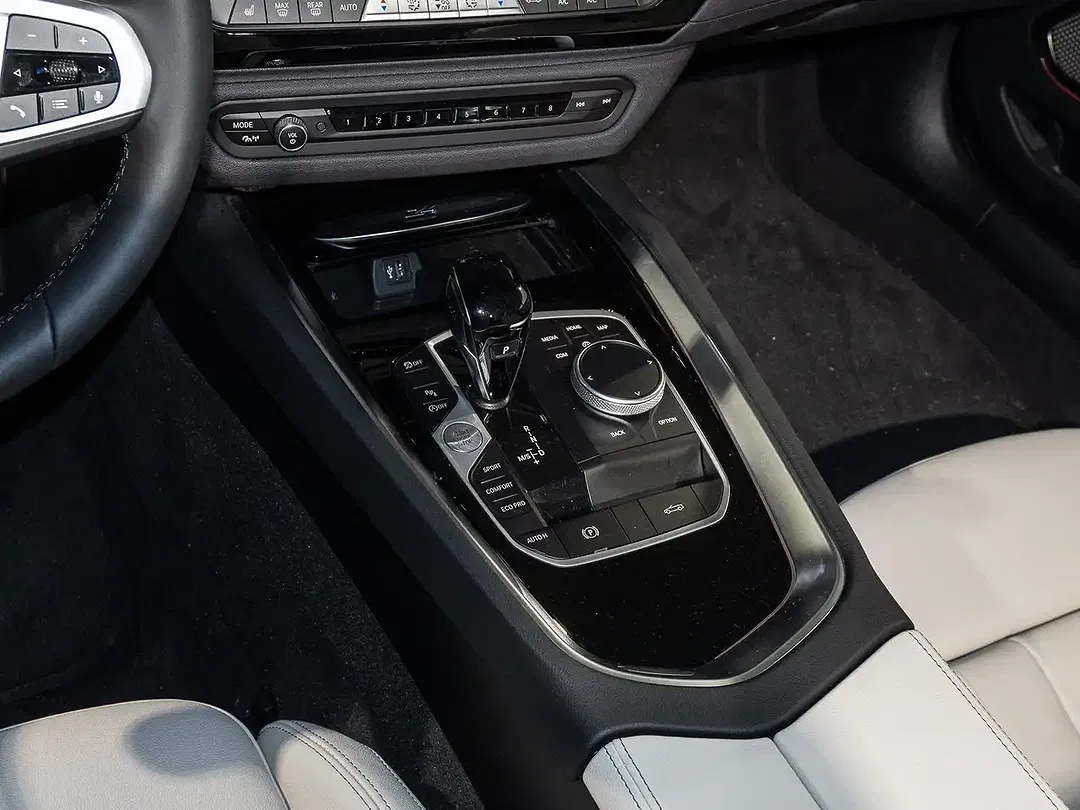 BMW Z4 - Thumbnail 8
