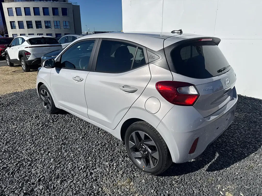 Hyundai i10 - Thumbnail 4