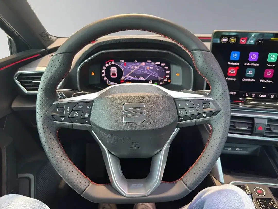 SEAT Leon - Thumbnail 11