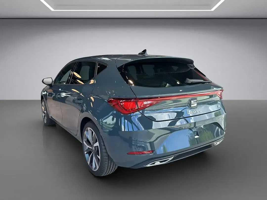 SEAT Leon - Thumbnail 3