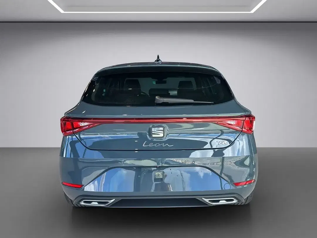 SEAT Leon - Thumbnail 4