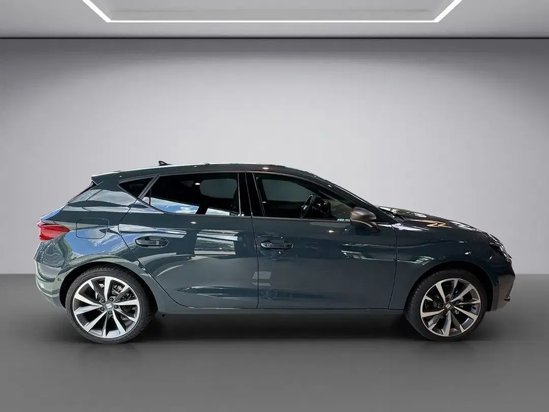 SEAT Leon - Thumbnail 6