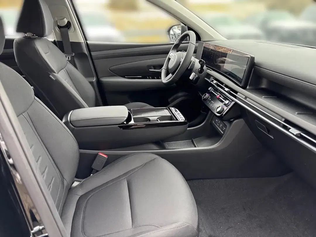 Hyundai TUCSON - Thumbnail 14