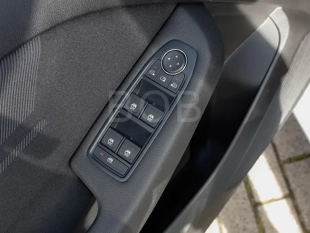 Renault Clio - Thumbnail 8