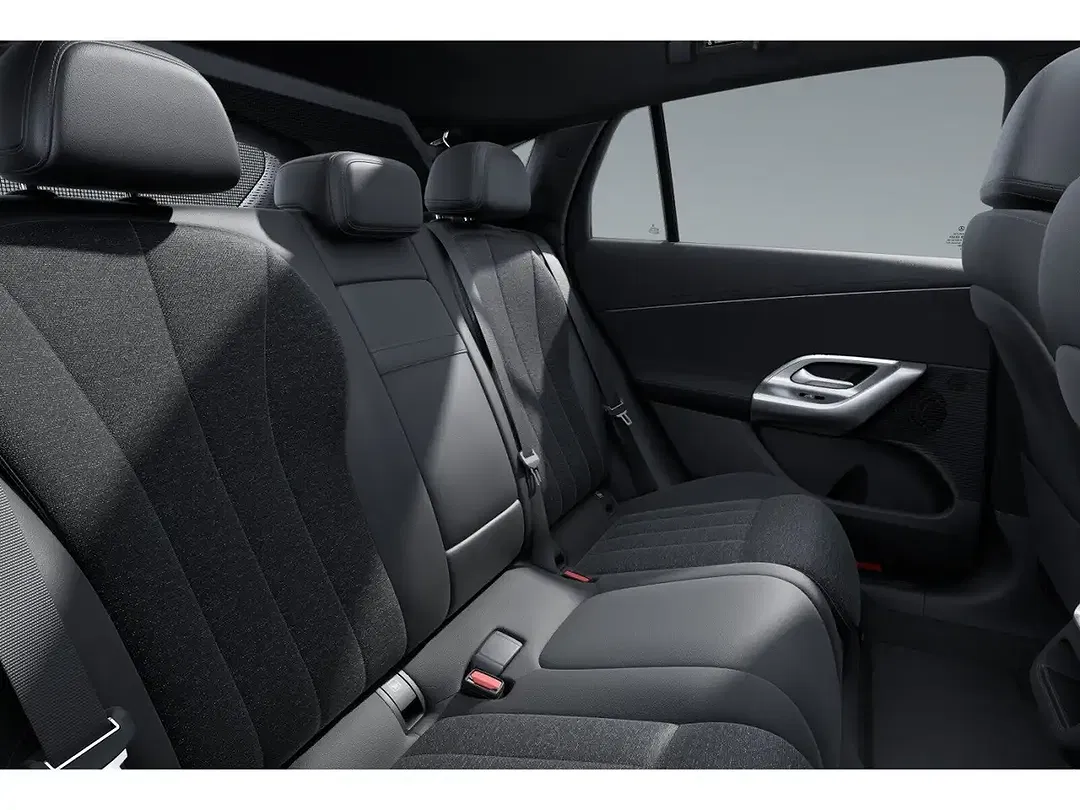 Mercedes-Benz GLC 400 - Thumbnail 13