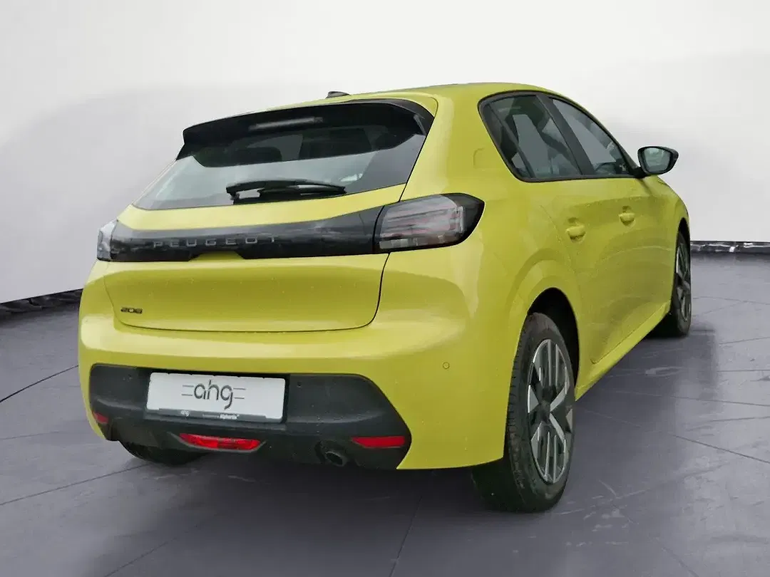 Peugeot 208 - Thumbnail 2