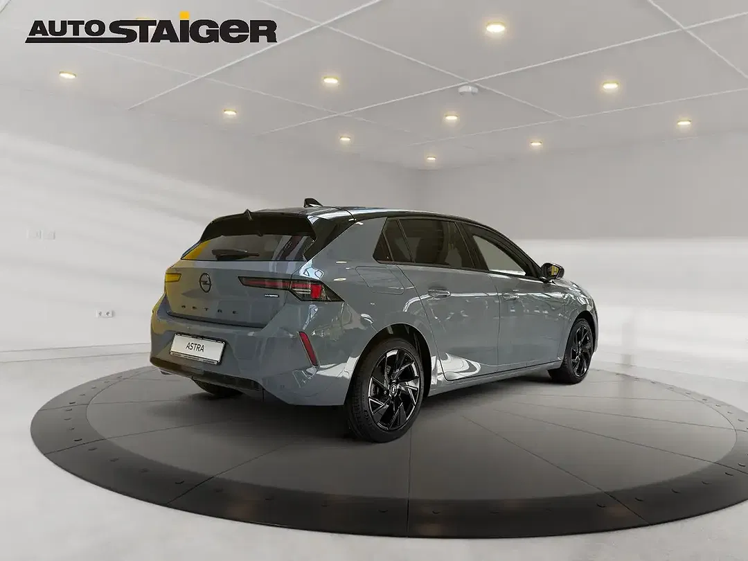Opel Astra - Thumbnail 5
