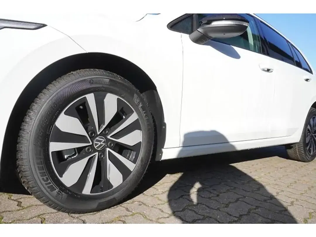 Volkswagen Golf Variant - Thumbnail 3