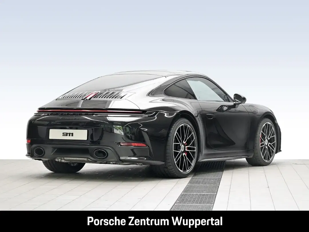 Porsche 992 - Thumbnail 4