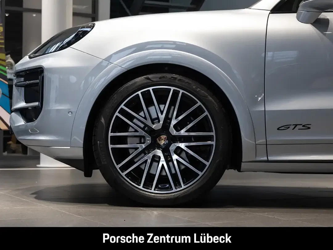 Porsche Cayenne - Thumbnail 16