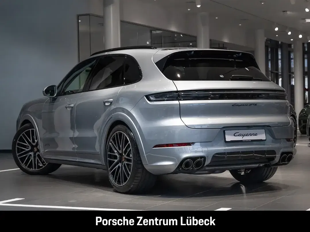 Porsche Cayenne - Thumbnail 3