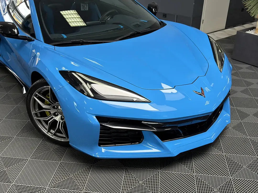 Corvette Z06 - Thumbnail 2