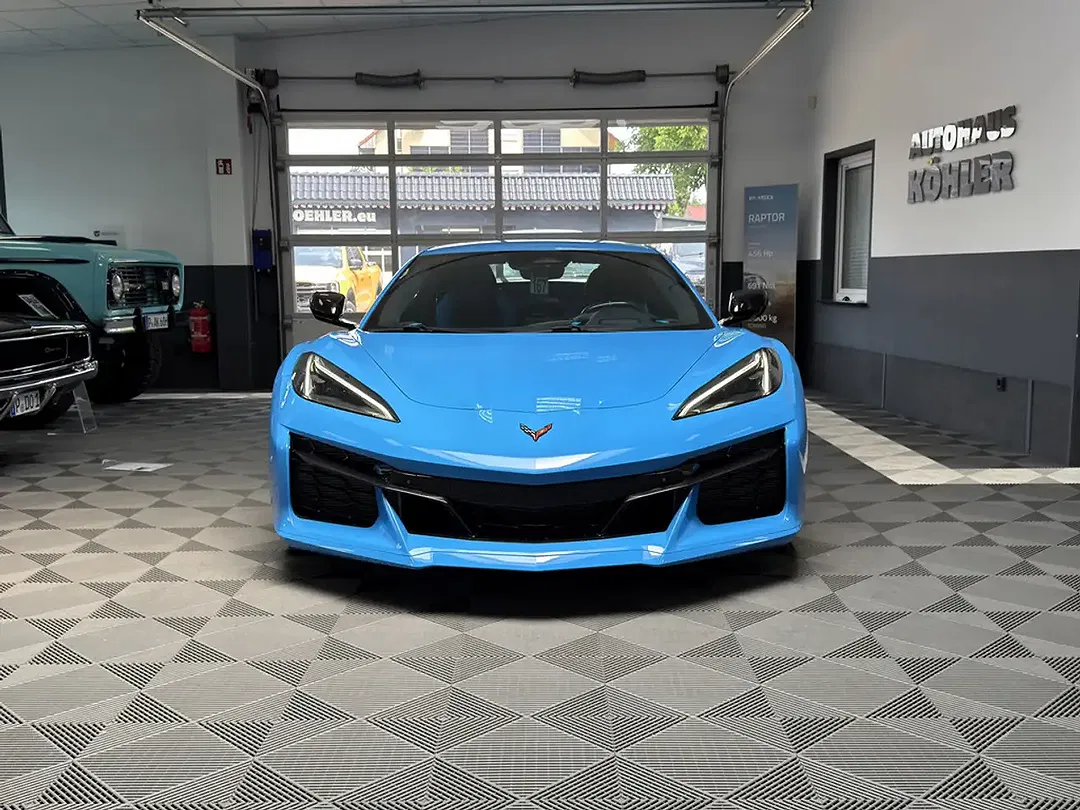 Corvette Z06 - Thumbnail 4