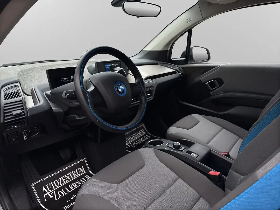 BMW i3 - Thumbnail 10