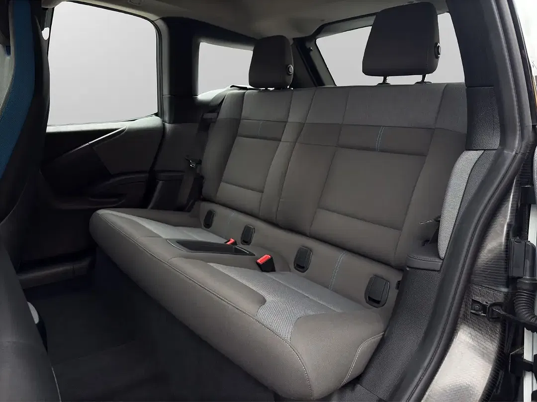 BMW i3 - Thumbnail 12