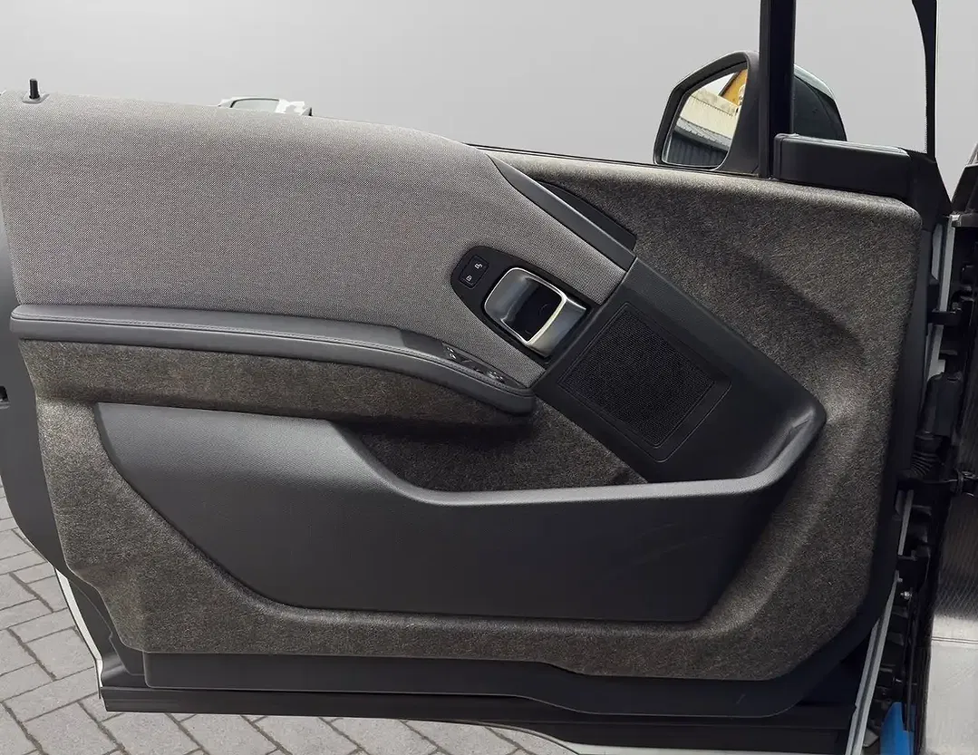 BMW i3 - Thumbnail 14